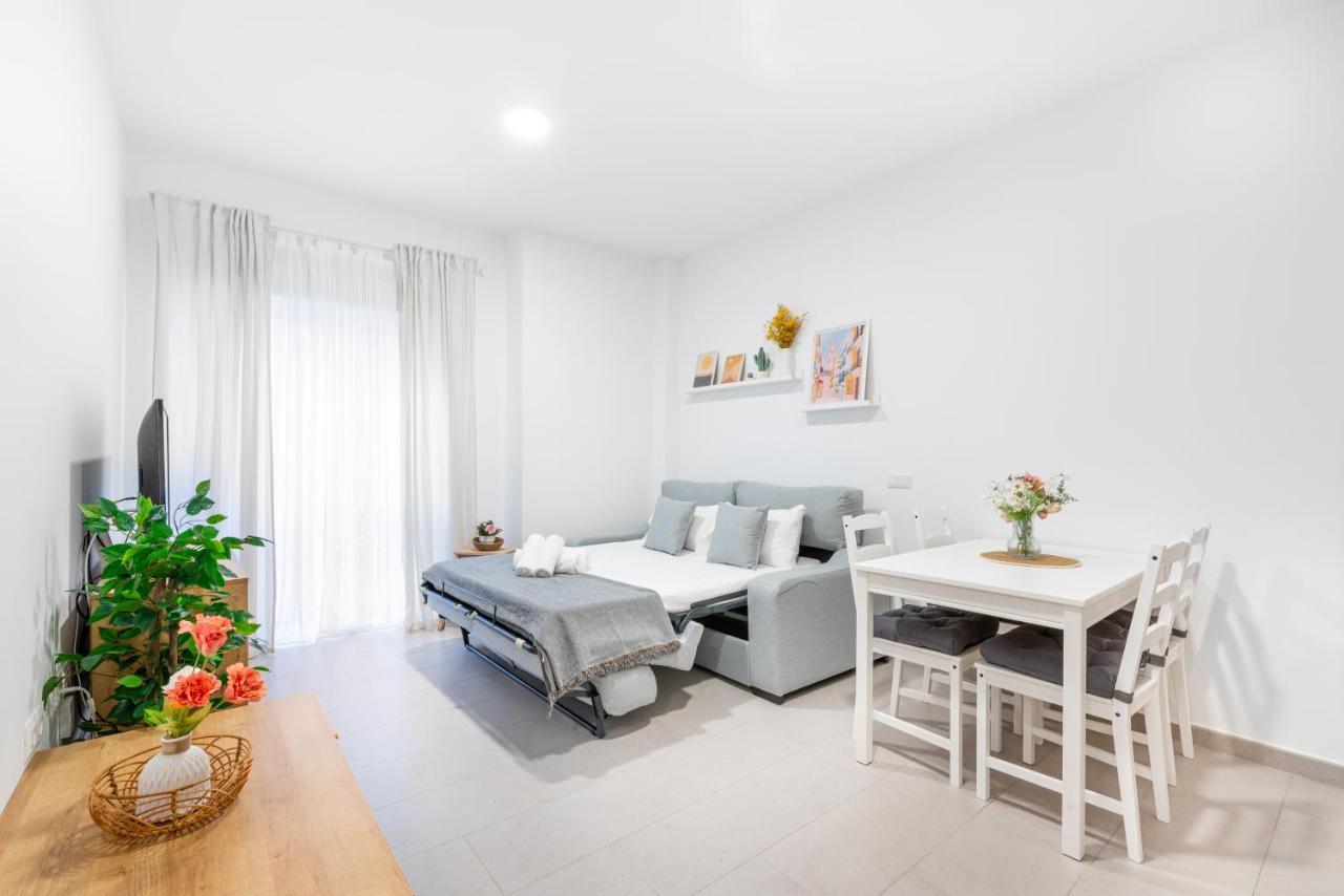 Wintowinrentals Superb New-Look Apartment مالقة المظهر الخارجي الصورة